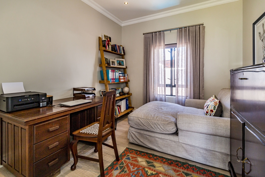 To Let 4 Bedroom Property for Rent in Croydon Olive Estate Western Cape